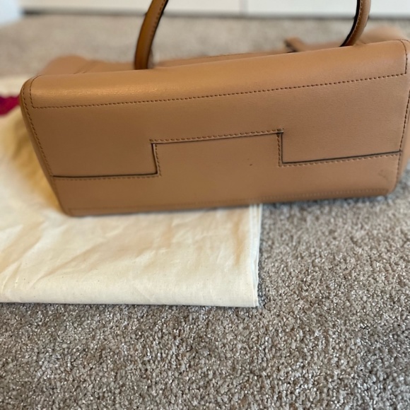 Tory Burch Parker Tote in Cardamom - Picture 4 of 12